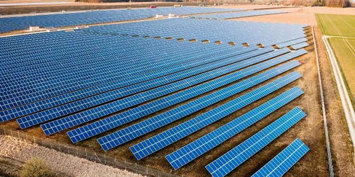 光伏业再现大手笔投资 隆基股份60亿元投建多个单晶硅项目